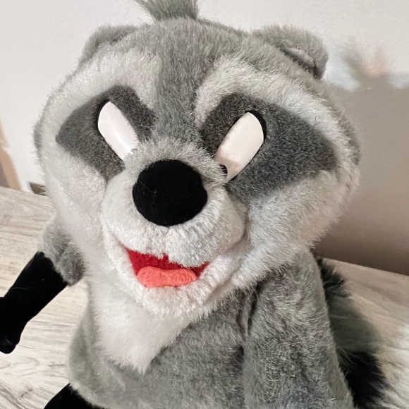 MEEKO Disney Pocahontas Plush Raccoon 15” - Picture 4 of 10